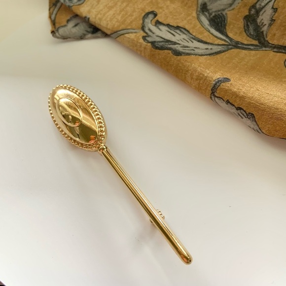 🛍️Bundle sale! Vintage long gold stick pin brooch - Picture 1 of 6